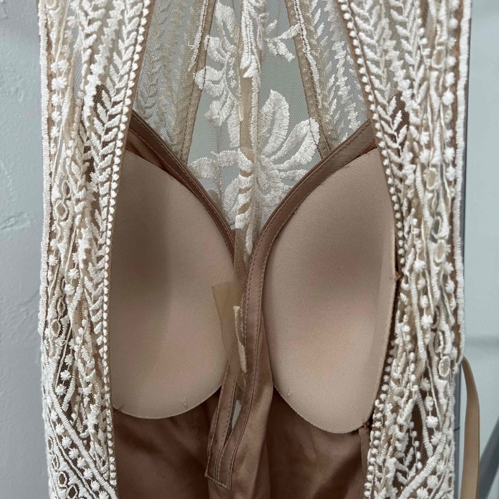 Rue De Seine East Gown US Size 6 - Picture 6 of 14